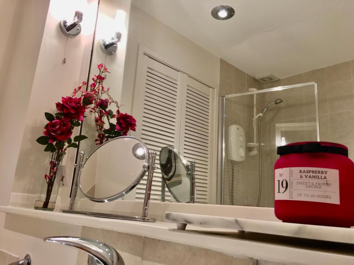 Cosy 2 Bedroom Central Apartment - Free Parking, Free Wifi Aberdeen Ngoại thất bức ảnh